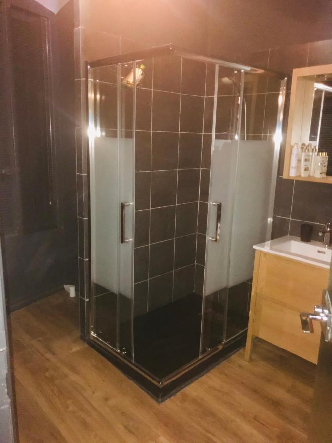 Chambre privée totalement indépendante au cœur de la ville Carpentras Extérieur photo